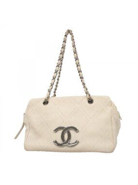Chanel Shoulder Bag Leather Ivory Silver
